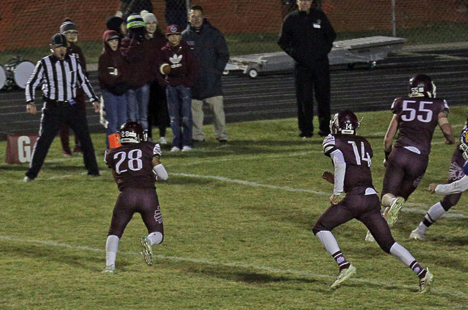 Lowry at Elko Football 28.jpg